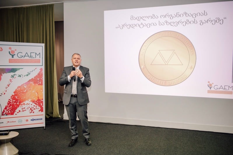Dr Pkhakadze presenting ASF CME accreditation at the GAEM conference, Tbilisi